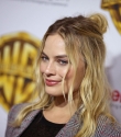 Margot_Robbie_002~0.jpg