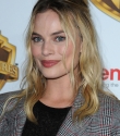 Margot_Robbie_015~0.jpg
