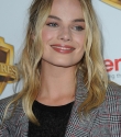 Margot_Robbie_017~0.jpg